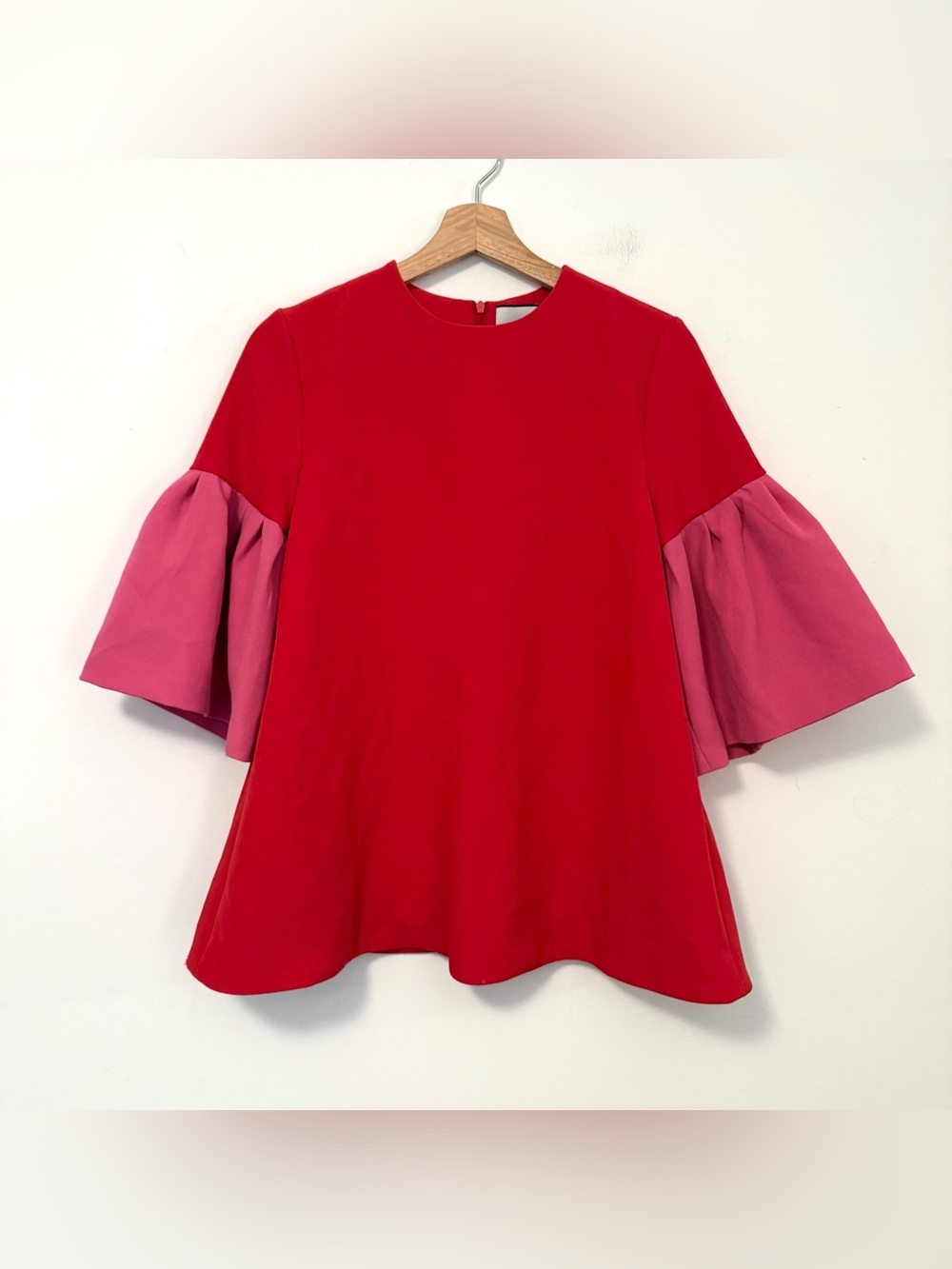 Tuckernuck EDIT Anderson Blouse XS Red Pink Bell Sleeve Colorblock Top